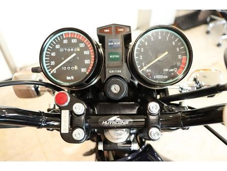 カワサキ Z400FX/Z400J 時代は2気筒から4気筒の400へ!大柄な車体とエッジの効いたカワサキの角型ゼット! 8