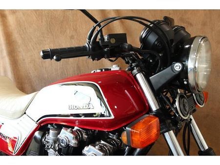ホンダ CB1100F 2.9%低金利ローン実施中!2〜10年の残価設定ローンもスタート!法人名義もご相談下さい。 2