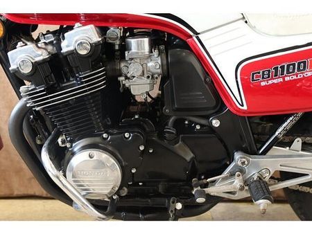 ホンダ CB1100F 2.9%低金利ローン実施中!2〜10年の残価設定ローンもスタート!法人名義もご相談下さい。 16