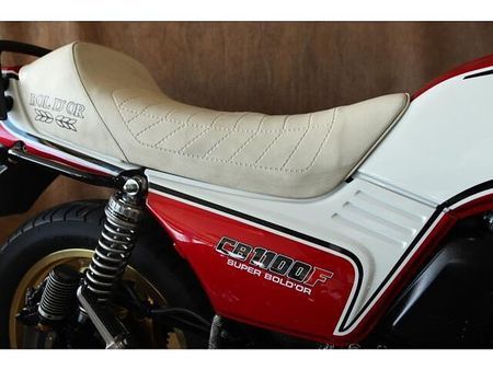 ホンダ CB1100F 2.9%低金利ローン実施中!2〜10年の残価設定ローンもスタート!法人名義もご相談下さい。 3