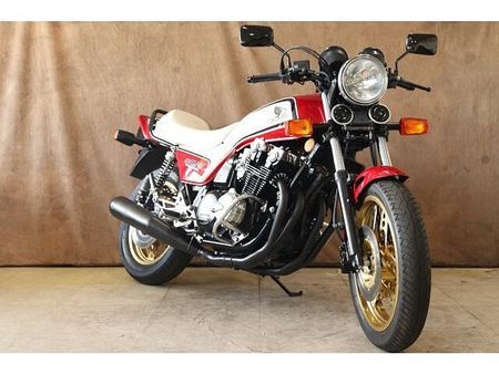 ホンダ CB1100F 2.9%低金利ローン実施中!2〜10年の残価設定ローンもスタート!法人名義もご相談下さい。 9