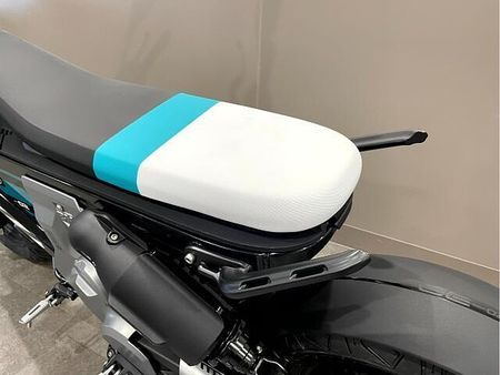 BMW CE 02 042-366-2020までお気軽にお問い合せ下さい♪ 12