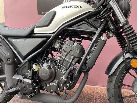 ホンダ CL250 店頭現車無し、要取り寄せ車両。キャッシュレス決済対応! 23