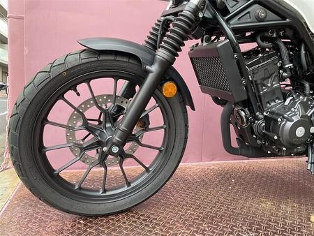 ホンダ CL250 店頭現車無し、要取り寄せ車両。キャッシュレス決済対応! 11