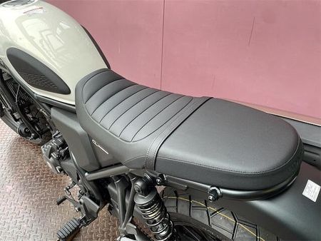 ホンダ CL250 店頭現車無し、要取り寄せ車両。キャッシュレス決済対応! 12