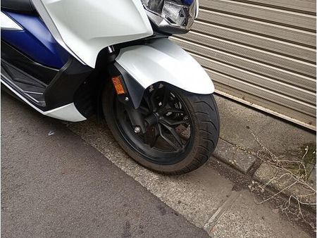 ホンダ フォルツァ 距離もまずまずまだまだ元気、ホンダが誇るフラッグシップスクーター 4