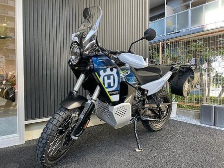 ハスクバーナ NORDEN 901 Expedition 1