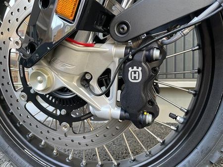 ハスクバーナ NORDEN 901 Expedition 12