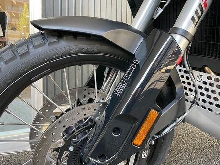 ハスクバーナ NORDEN 901 Expedition 9
