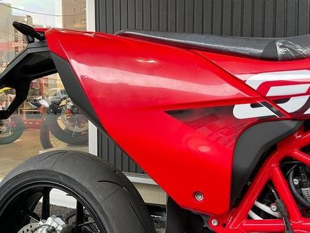 ガスガス SM700 38