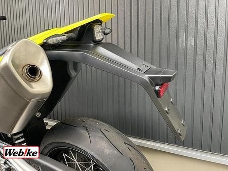 ハスクバーナ 701 SUPERMOTO 31