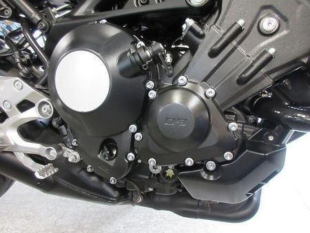 ヤマハ XSR900 ご来店日時(3日先まで)が確定していれば無料にて取り置きさせていただきます。 11