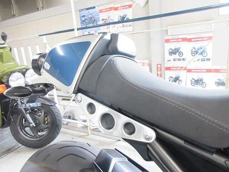 ヤマハ XSR900 ご来店日時(3日先まで)が確定していれば無料にて取り置きさせていただきます。 14