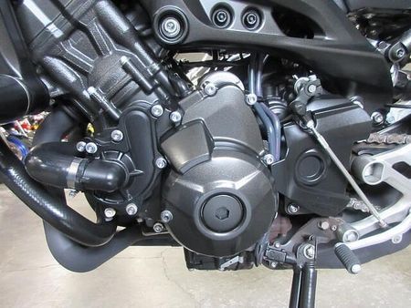 ヤマハ XSR900 ご来店日時(3日先まで)が確定していれば無料にて取り置きさせていただきます。 19