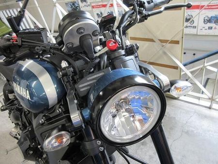 ヤマハ XSR900 ご来店日時(3日先まで)が確定していれば無料にて取り置きさせていただきます。 6