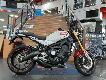 ヤマハ XSR900 XSR900 1