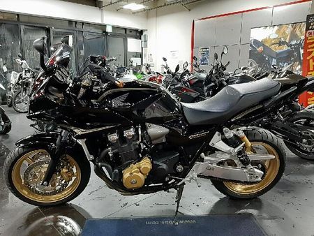 ホンダ CB1300スーパーボルドール CB1300SB 3