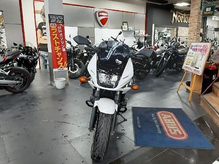ホンダ CB400スーパーボルドール CB400SBABS 2