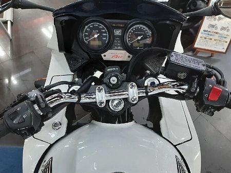 ホンダ CB400スーパーボルドール CB400SBABS 5