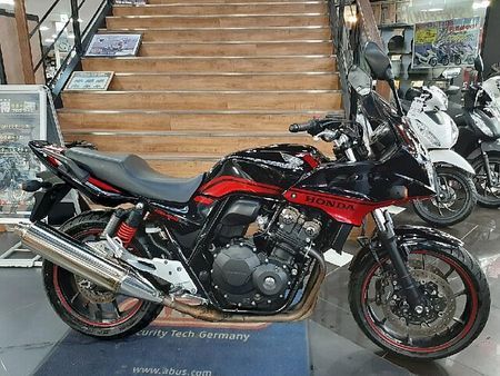 ホンダ CB400スーパーボルドール CB400SBABS 1