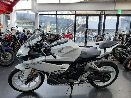 ホンダ CBR250RR (MC51) CBR250RR 3