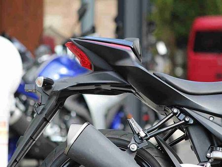 スズキ GSX-R125 GSX-R125ABS 4