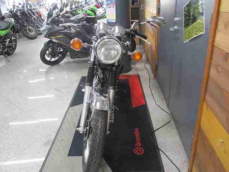 ヤマハ SR400 SR400FE 3