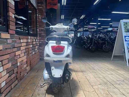 ベスパ LX125 LX125 8