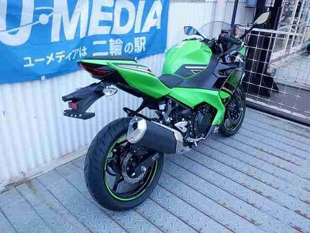 カワサキ ニンジャ 400 Ninja400 KRT 3