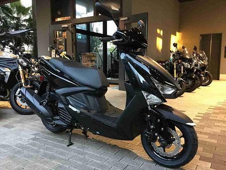 ヤマハ シグナス グリファス 【新車在庫あり】即納可能です! シグナスグリファス 2