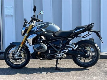 BMW R1250R ご自宅迄の配送料全国どこでも¥22,000円(税込)で、お届け可能です。※離島は除く 21