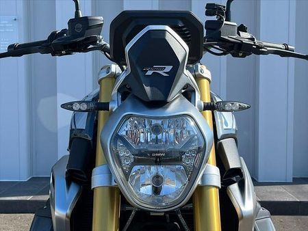 BMW R1250R ご自宅迄の配送料全国どこでも¥22,000円(税込)で、お届け可能です。※離島は除く 23