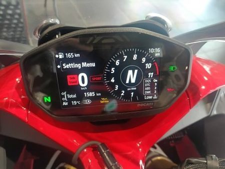 ドゥカティ SuperSport 950 S 8