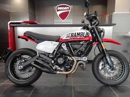 ドゥカティ Scrambler Urban Motard 2