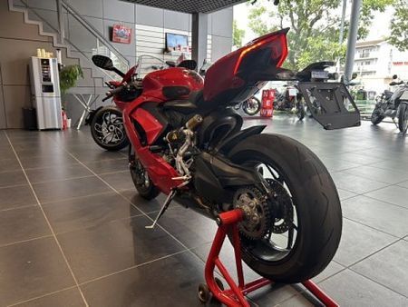 ドゥカティ PANIGALE V2 6