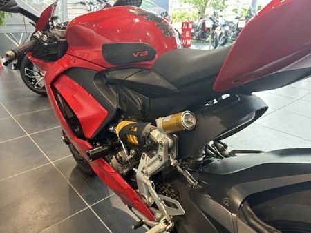 ドゥカティ PANIGALE V2 8
