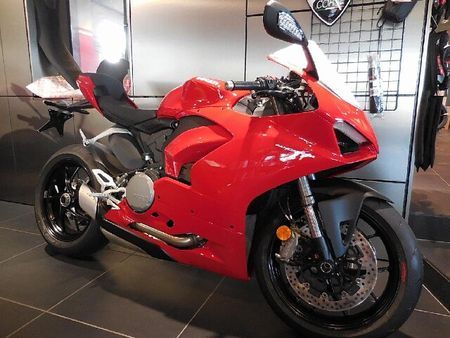 ドゥカティ PANIGALE V2 【新車在庫あり】即納可能です! メーカー完売車! 1