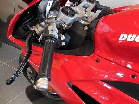 ドゥカティ PANIGALE V2 【新車在庫あり】即納可能です! メーカー完売車! 13