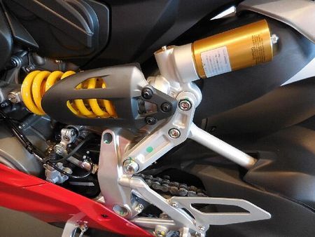 ドゥカティ PANIGALE V2 【新車在庫あり】即納可能です! メーカー完売車! 14