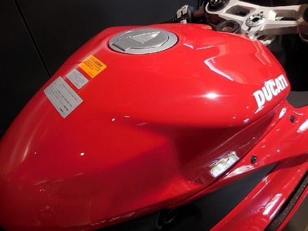 ドゥカティ PANIGALE V2 【新車在庫あり】即納可能です! メーカー完売車! 5