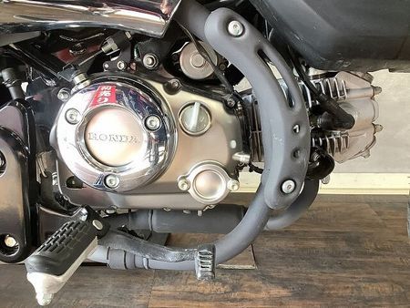 ホンダ モンキー125 モンキー125 シンプルなカラーリングが色々なスタイルに合わせやすい1台! 8
