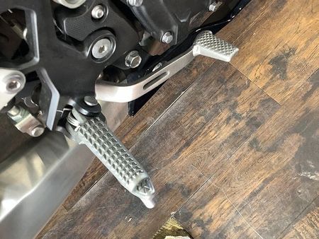カワサキ ニンジャ 400 NINJA400 シートカスタム スライダー付き マウントバー付き 24