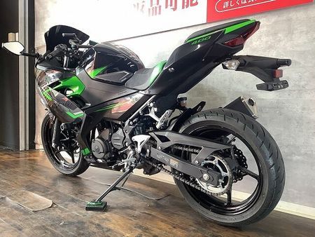 カワサキ ニンジャ 400 NINJA400 シートカスタム スライダー付き マウントバー付き 6