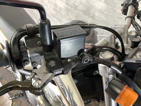 ヤマハ セロー 250 セロー250 オンでもオフでもタフな性能を発揮し小回りのきく相棒 20