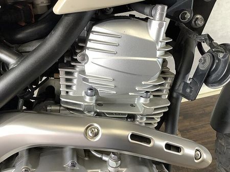 ヤマハ セロー 250 セロー250 オンでもオフでもタフな性能を発揮し小回りのきく相棒 32