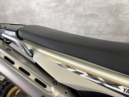 ヤマハ セロー 250 セロー250 オンでもオフでもタフな性能を発揮し小回りのきく相棒 40