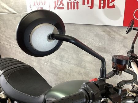 トライアンフ SCRAMBLER ストリートスクランブラー スクリーン USB サドルバック付き 11