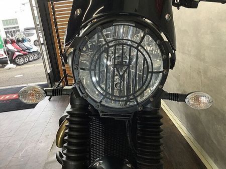 トライアンフ SCRAMBLER ストリートスクランブラー スクリーン USB サドルバック付き 16