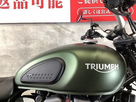 トライアンフ SCRAMBLER ストリートスクランブラー スクリーン USB サドルバック付き 26