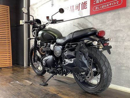 トライアンフ SCRAMBLER ストリートスクランブラー スクリーン USB サドルバック付き 5